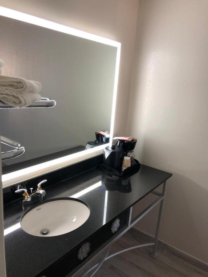 Rodeway Inn Lake Wales Ngoại thất bức ảnh