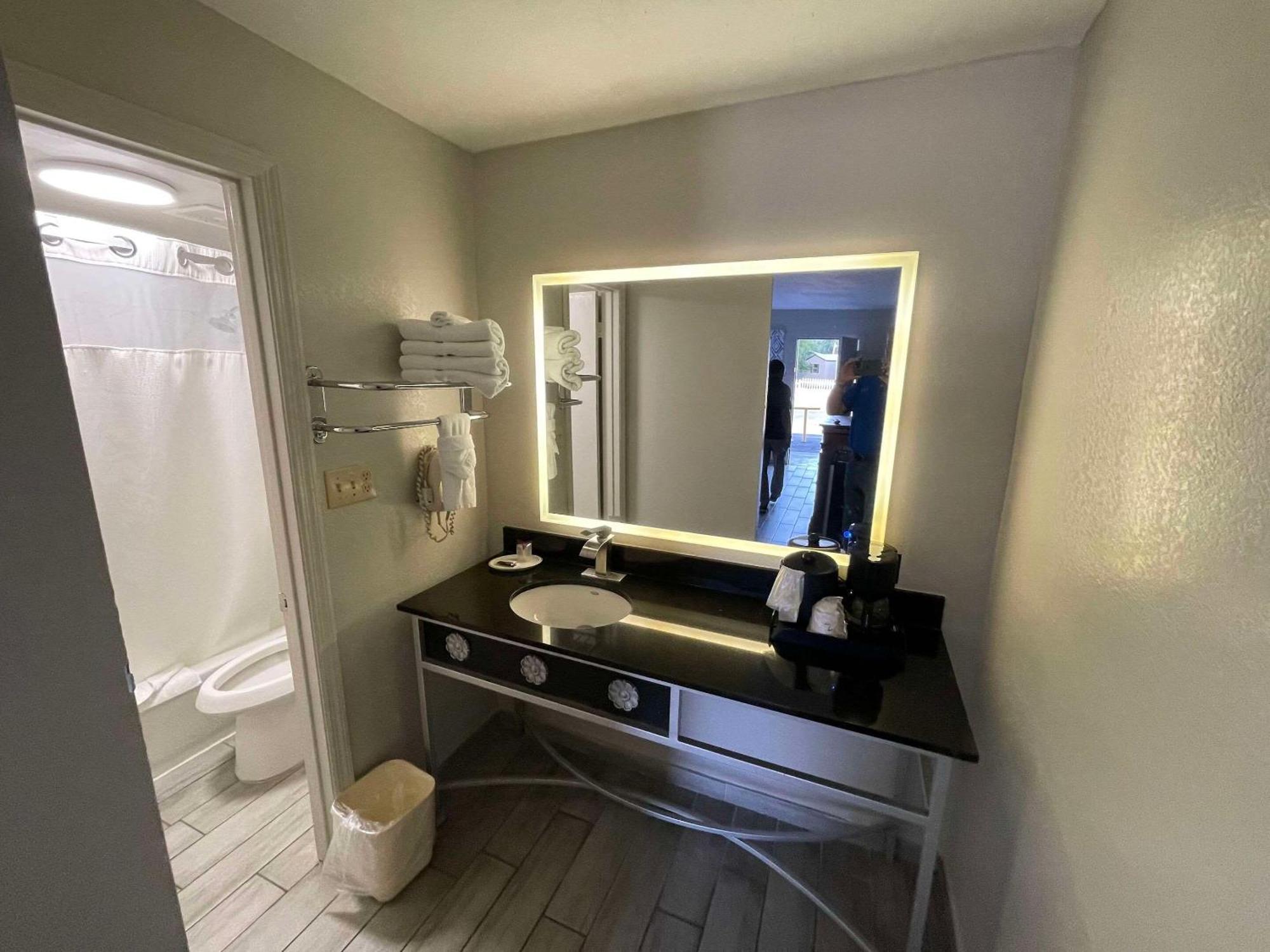 Rodeway Inn Lake Wales Ngoại thất bức ảnh